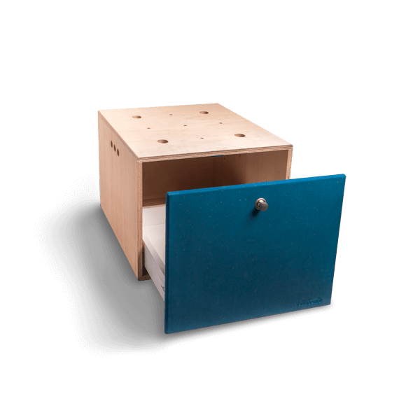 Große Box mit Schublade auf Schienen Große Box mit Schublade auf Schienen