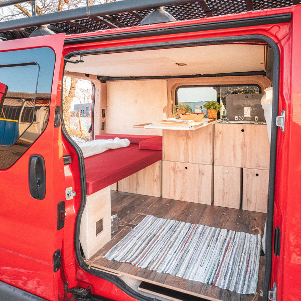 dormir no Opel Vivaro A  Ve&iacute;culo comercial