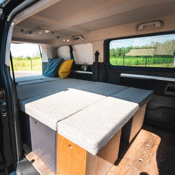 van equipado interior Toyota ProAce 2 Combi / Verso van equipado interior Toyota ProAce 2 Combi / Verso