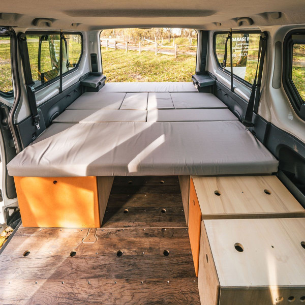 Opel Vivaro B Combi van interior conversion Opel Vivaro B Combi van interior conversion