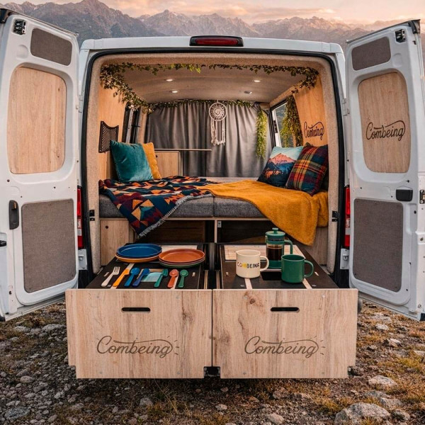 trasformazione furgone in camper senza foratura